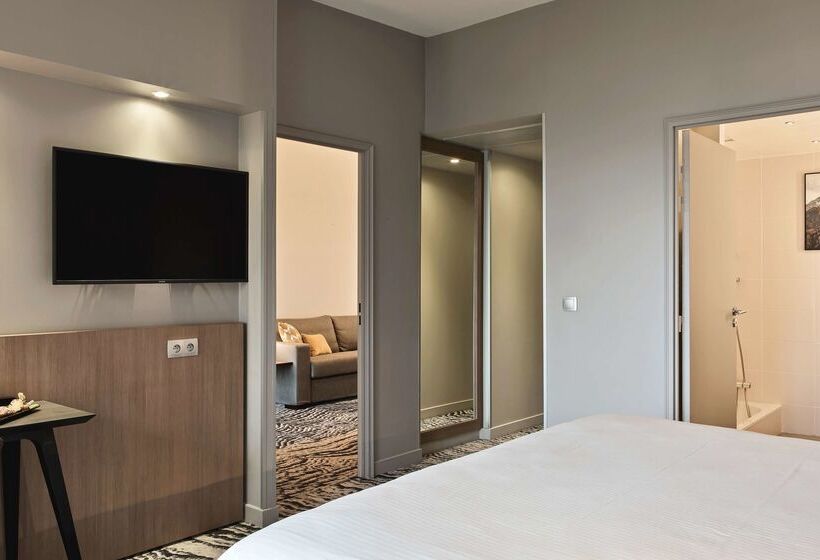 هتل Doubletree By Hilton Lyon Eurexpo & Spa