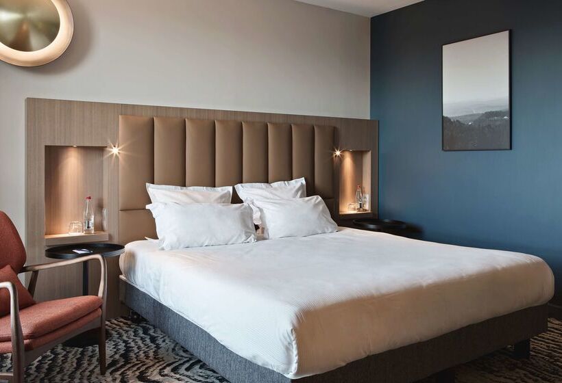 هتل Doubletree By Hilton Lyon Eurexpo & Spa
