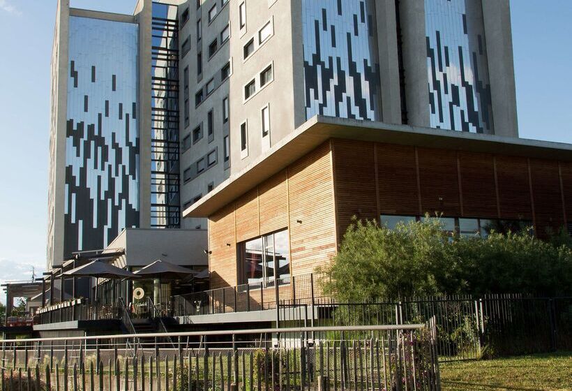 هتل Doubletree By Hilton Lyon Eurexpo & Spa