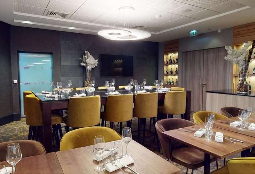 هتل Doubletree By Hilton Lyon Eurexpo & Spa
