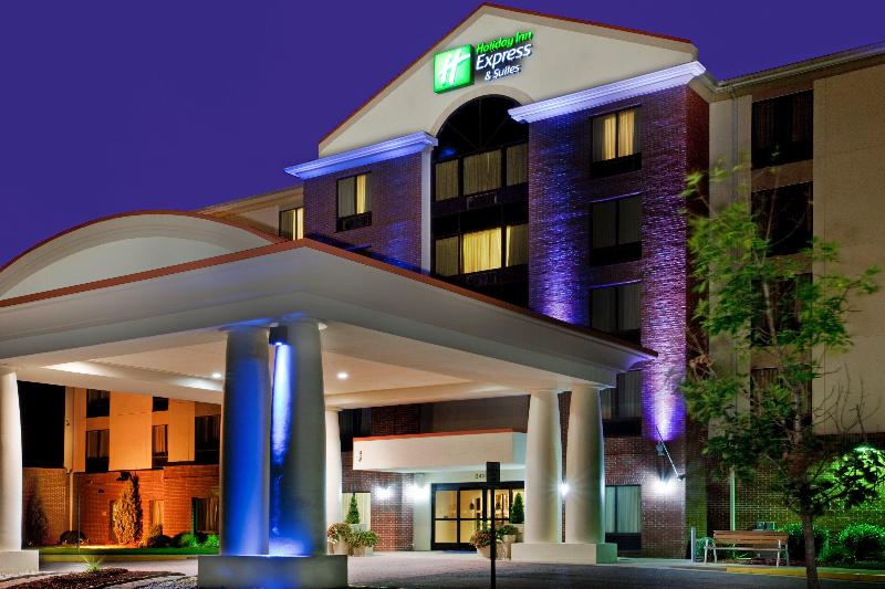 هتل Holiday Inn Express & Suites Chesapeake, An Ihg