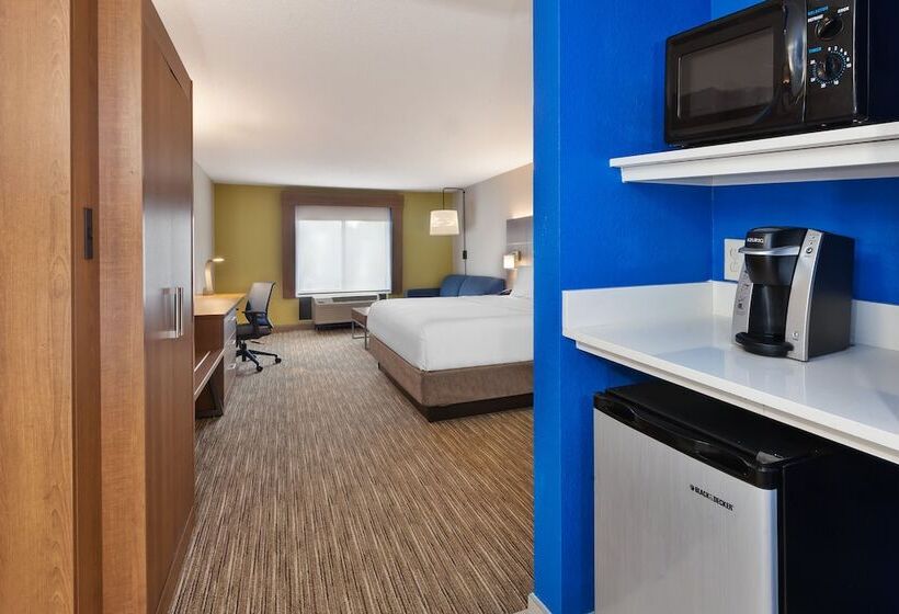 هتل Holiday Inn Express & Suites Chesapeake, An Ihg