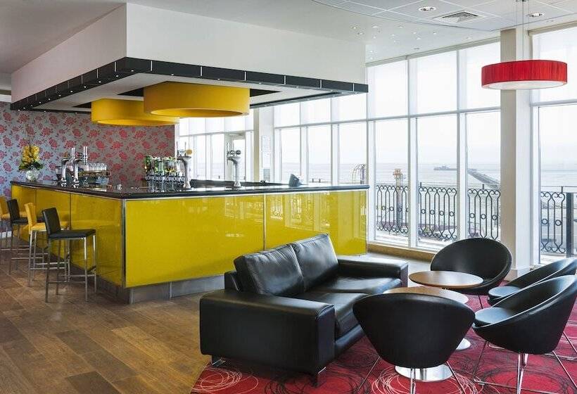 هتل Park Inn By Radisson Palace