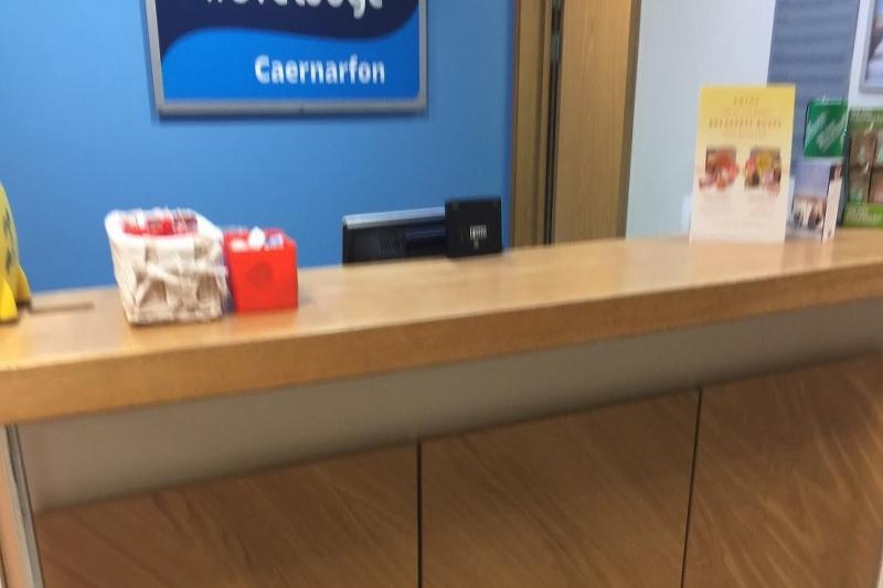 Отель Travelodge Caernarfon