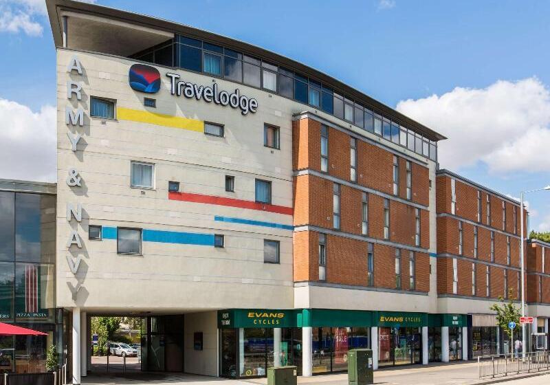 Отель Travelodge Chelmsford