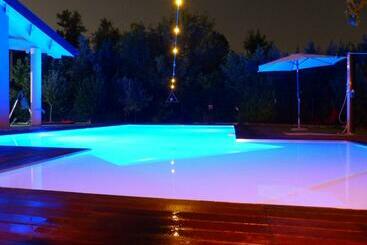 تختخواب و صبحانه Alla Casa Del Betto