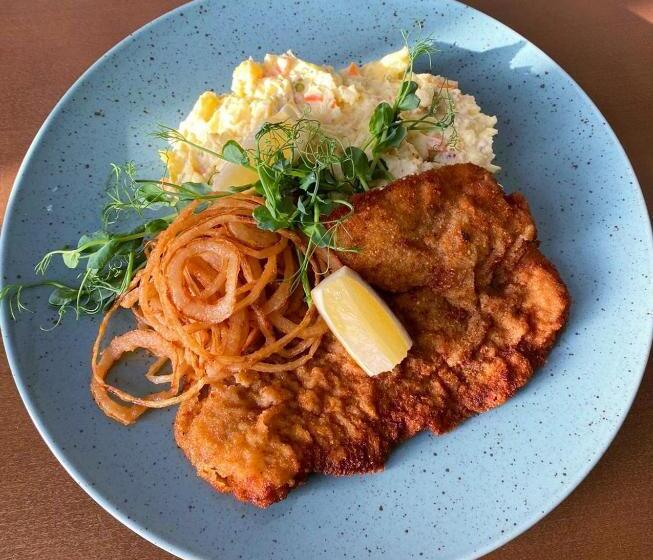 فندق Pod Zeleným Dubem