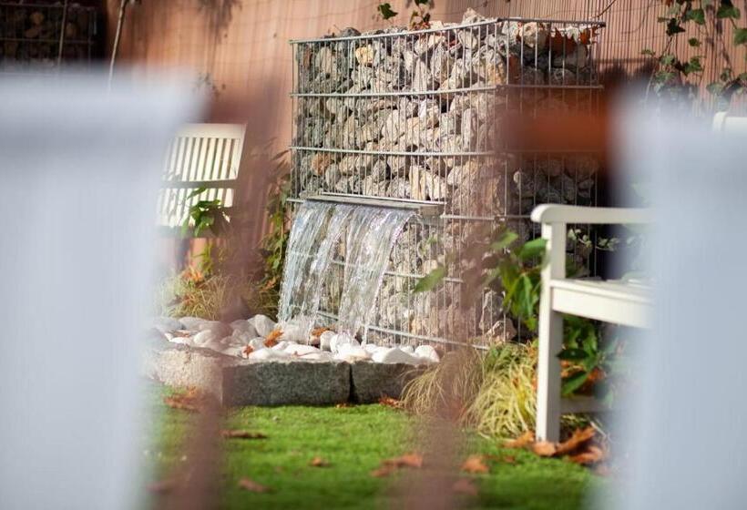 فندق Pod Zeleným Dubem