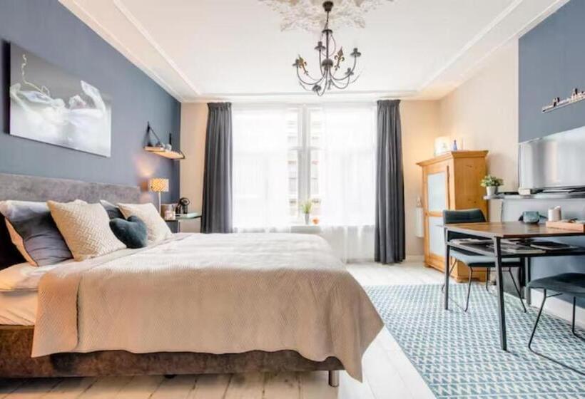 پانسیون Verzorgde Kamer In Monumentenpand