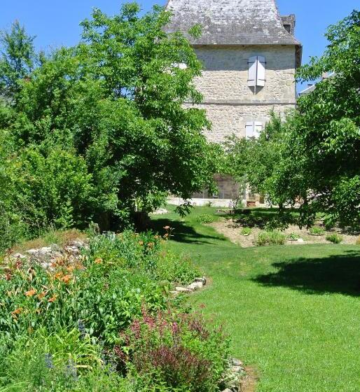 住宿加早餐  Chambre D Hôtes Au Jardin De La Bachellerie