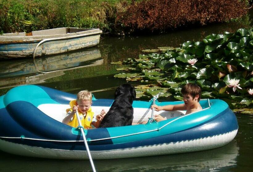 مبيت وإفطار Chateau Des Poteries