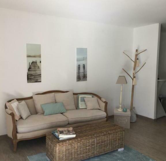 住宿加早餐  De La Suite Dans Les Oliviers