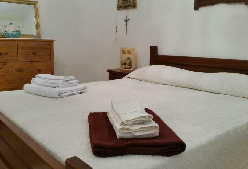 مبيت وإفطار Perla