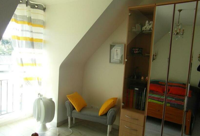 민박 Villa Lou Ann