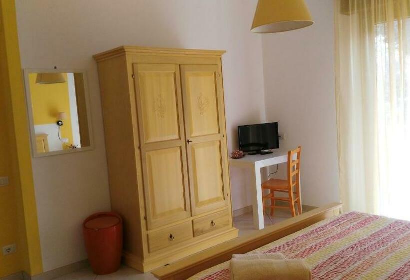 פנסיון B&b Sa Zodia Guest House