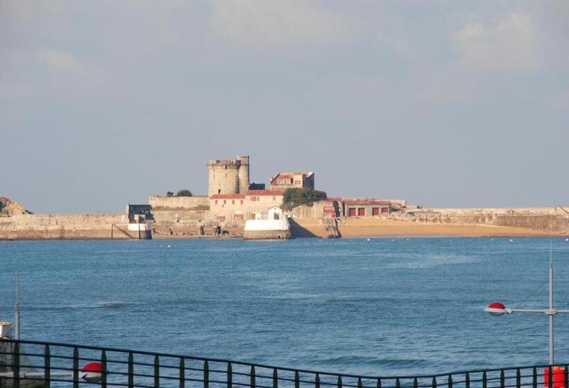 مبيت وإفطار Maison D Hôtes Urbegia