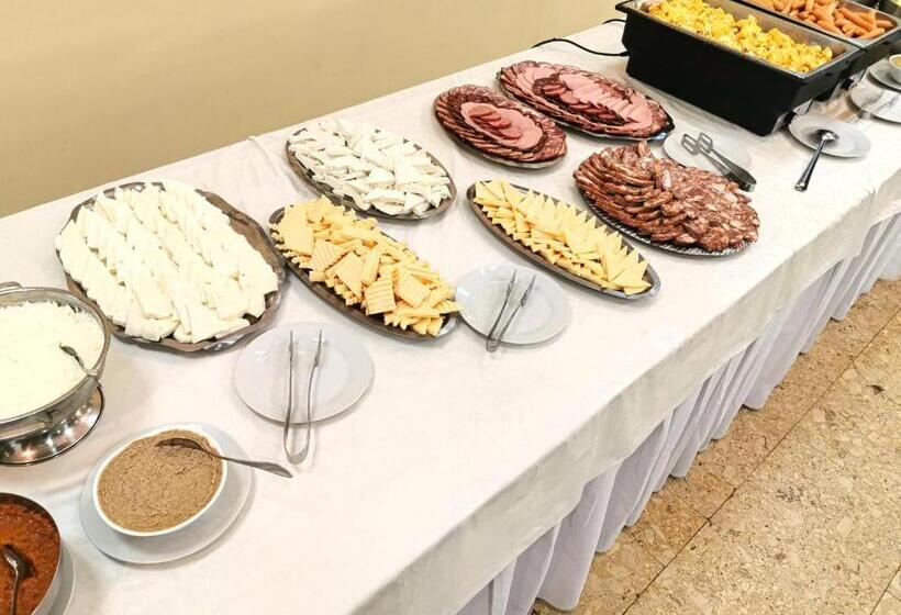 هتل Montana   Covasna