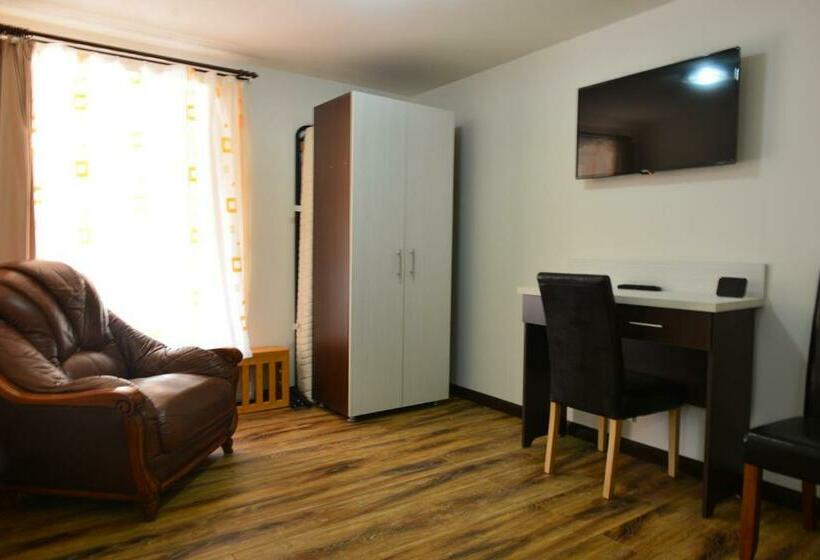 פנסיון Casa Caprioara