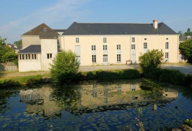 مبيت وإفطار Chambre D Hôtes Des Grands Moulins De Baugé