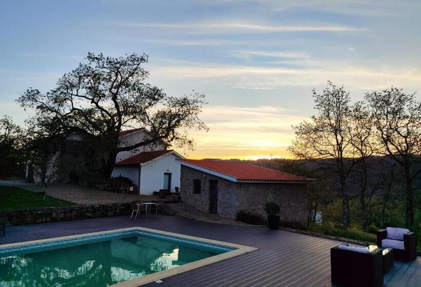 בית מלון כפרי Quinta Dos Carvalhais   Serra Da Estrela