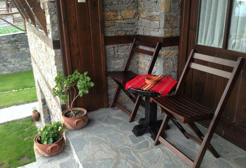 פנסיון Delchevata Kushta V Leshten