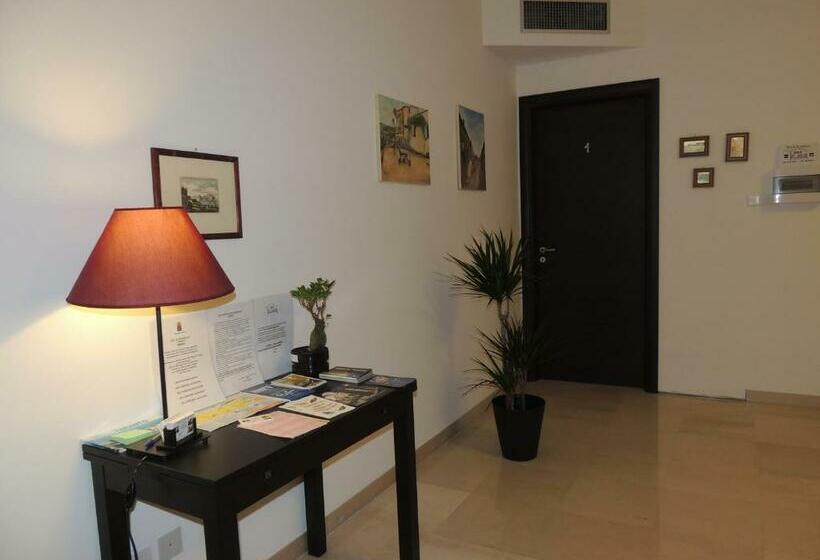 بنسيون Domus Taranto Unica Sede