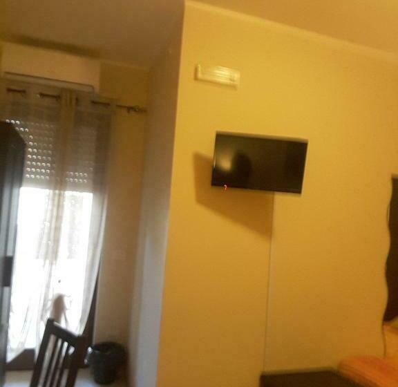 بنسيون Domus Taranto Unica Sede