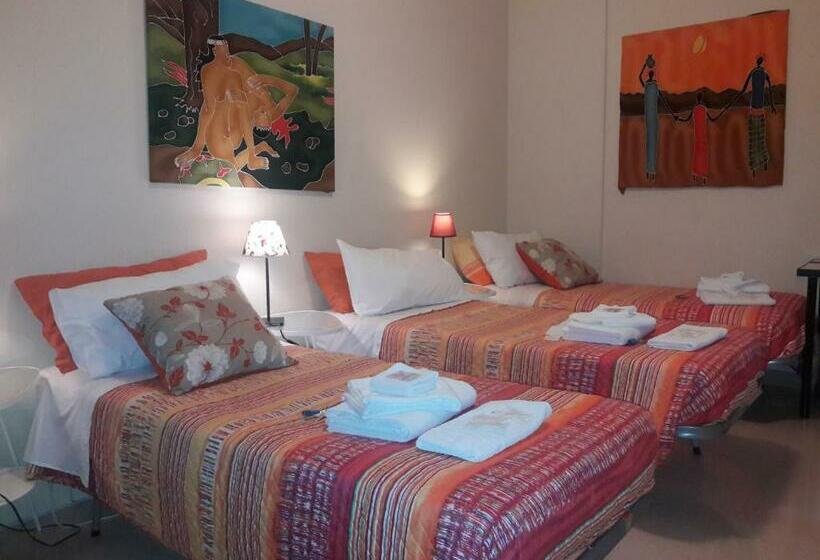 بنسيون Domus Taranto Unica Sede