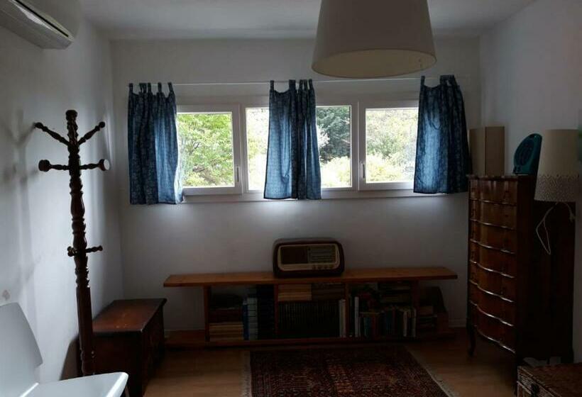 مبيت وإفطار Bellavista Trieste