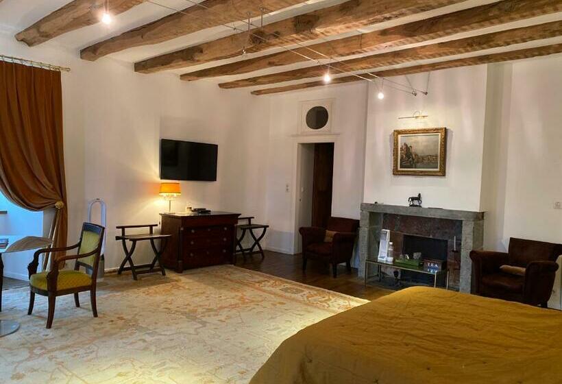 مبيت وإفطار Château Du Puech