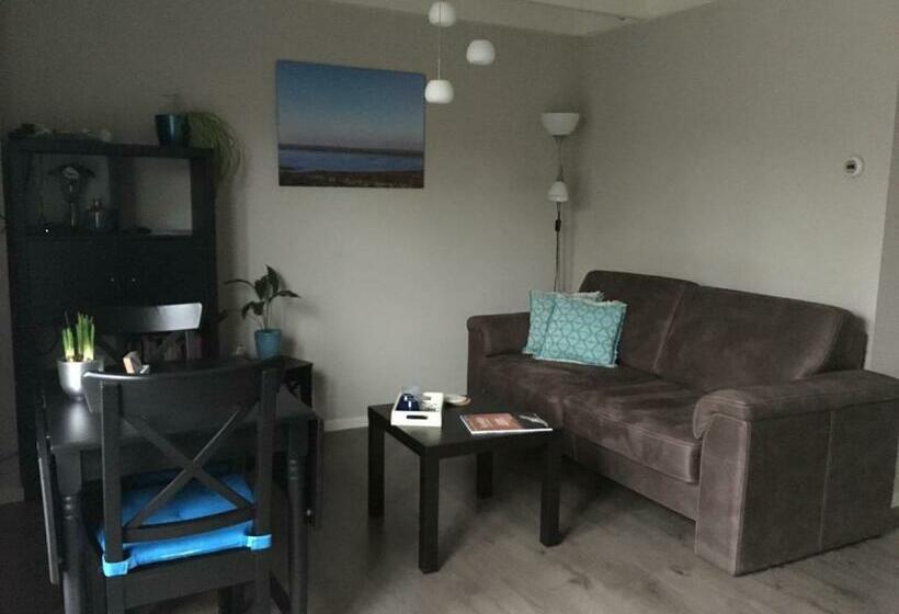 مبيت وإفطار T Laaisterplakky