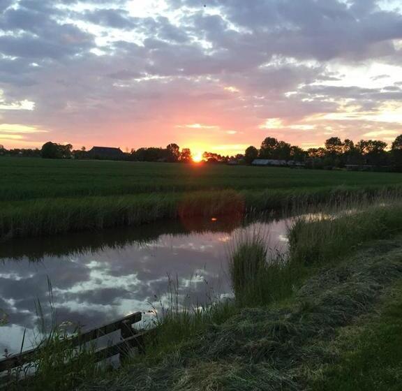 مبيت وإفطار T Laaisterplakky