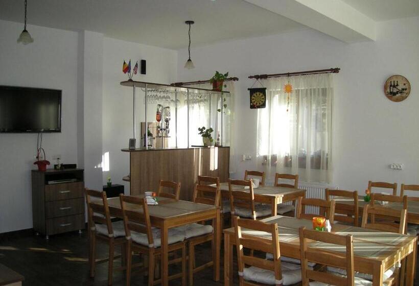 بنسيون Casa Altfel