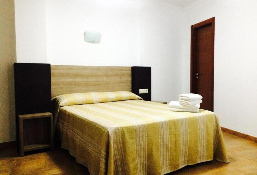 پانسیون Hostal Eden