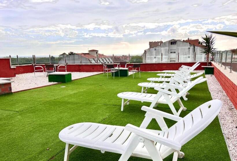 پانسیون Hostal Eden