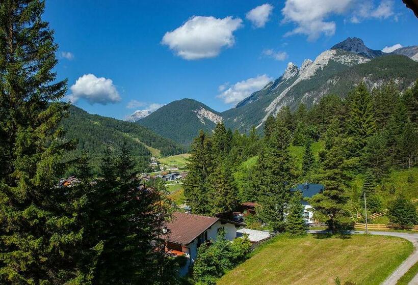 ペンション Gästehaus Arnspitzblick