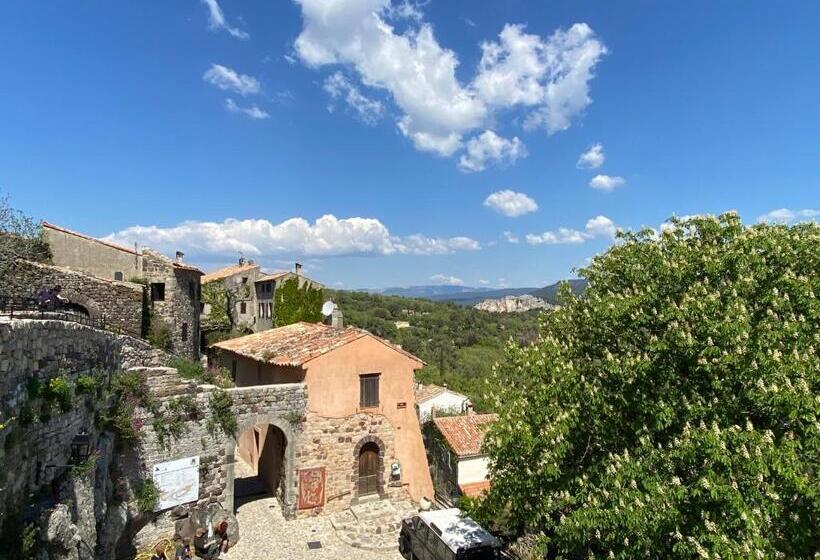 پانسیون Villa Les Restanques