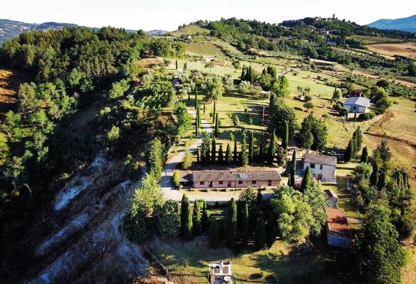 فندق Agriturismo Collomici