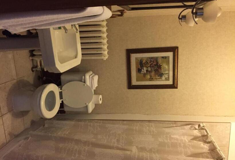 호스텔 Le Petit Château Montebello B&b