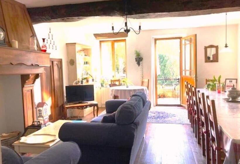 ベッドアンドブレックファースト Chez Providence Chambres Et Table D Hôtes