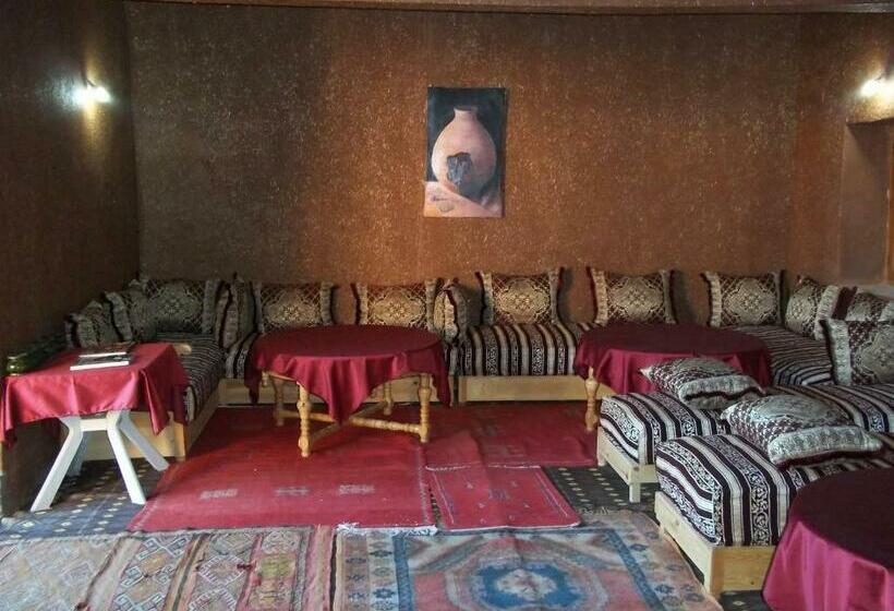 هتل Auberge L Oasis