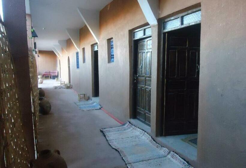 هتل Auberge L Oasis