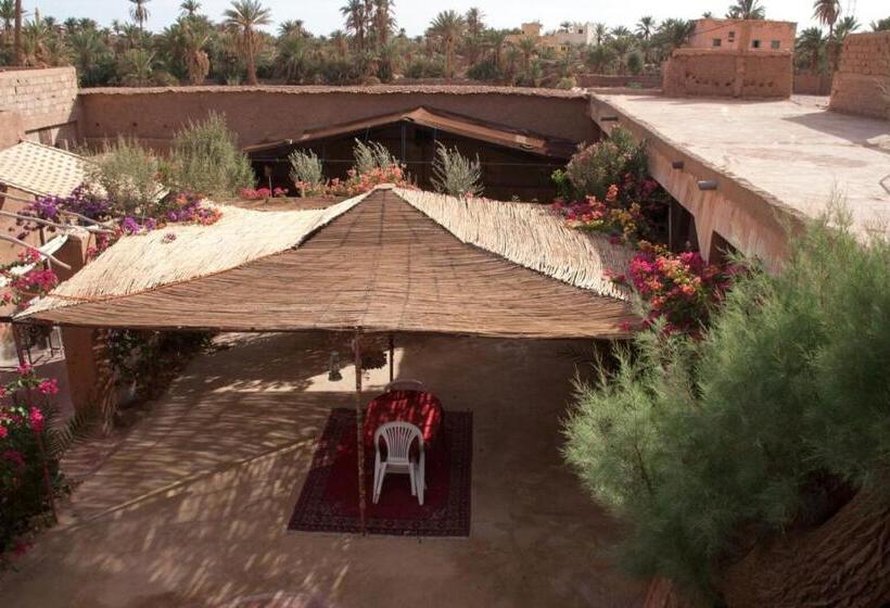 هتل Auberge L Oasis