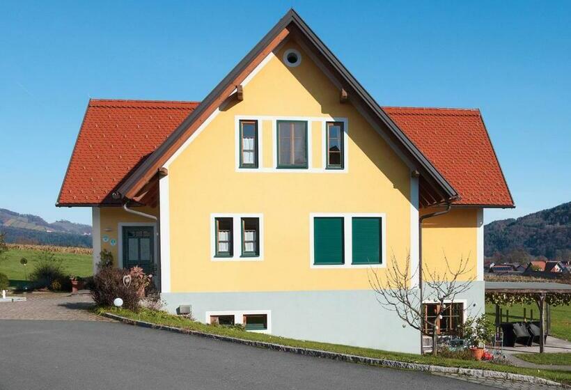 Отель Weingut Winzerhof Gästezimmer Grebenz