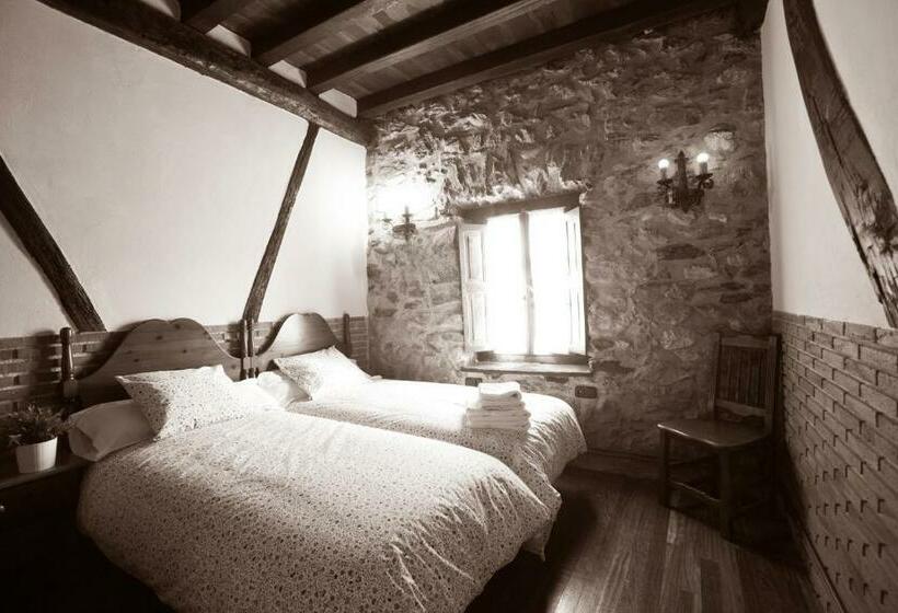 بنسيون Agroturismo Izarre