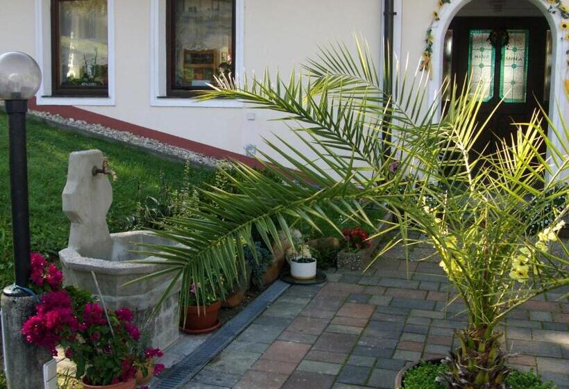 ペンション Gästehaus Anna