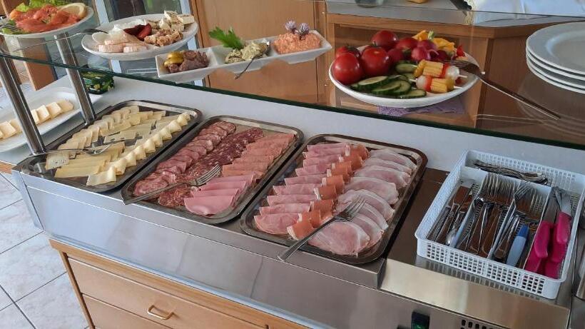 ペンション Gästehaus Anna