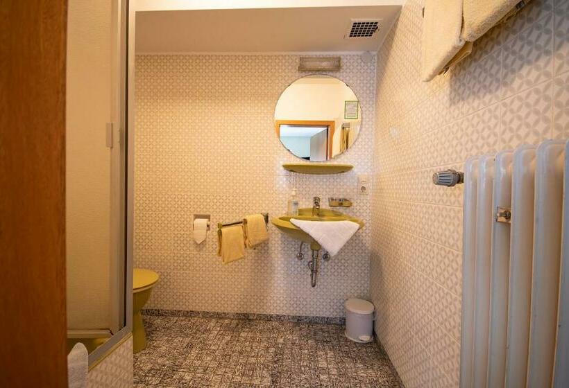 ペンション Kühn S Gästehaus