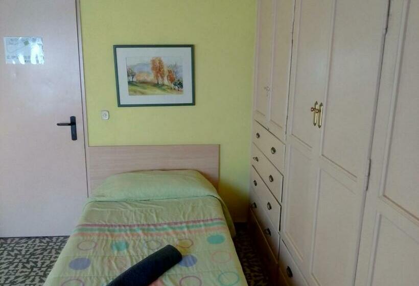 پانسیون Alberg Sprint