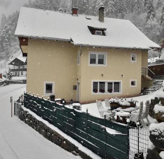 Zirnberg Appartements
